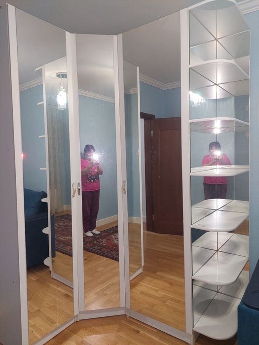 Шкаф угловой белый