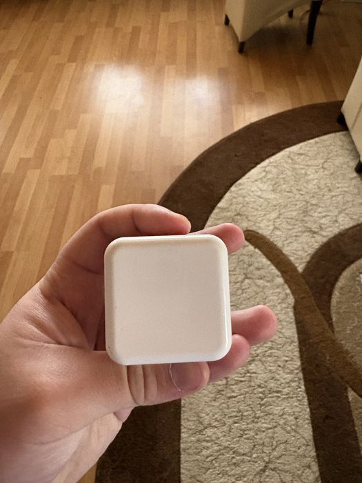 Incarcator apple