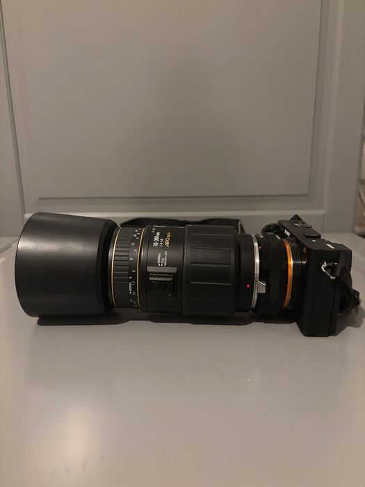 Sony A6000 + Sigma 70–300 APO Macro + kit lens + 3 baterii + accesorii