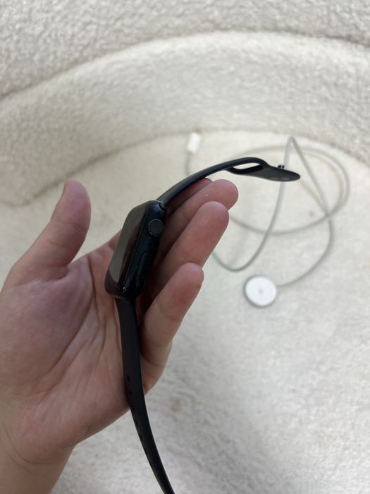 Продаю apple watch 7