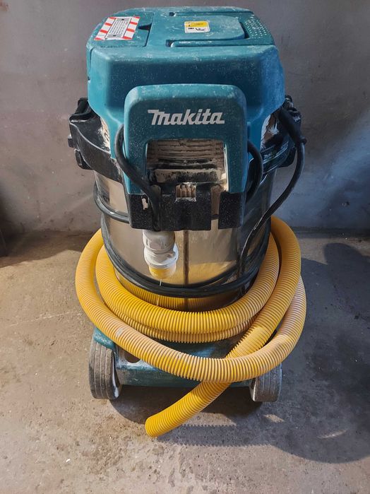 Прахосмукачка Макита VC3211H 110V