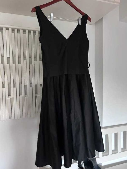 Rochie eleganta de seara, negru satinat, marimea L dar corespunde M
