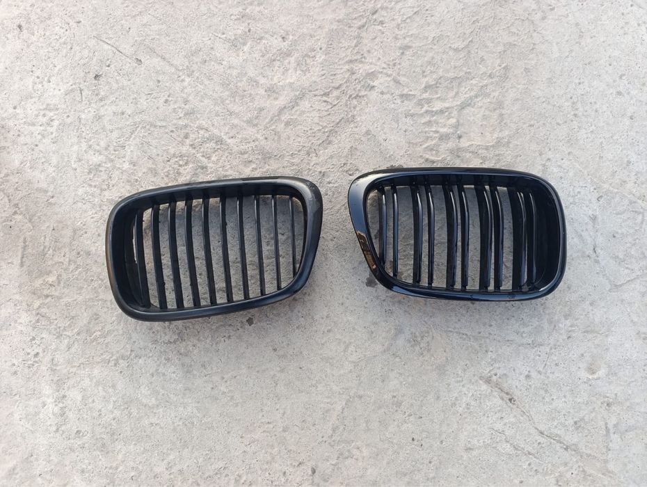 Решетка BMW E38