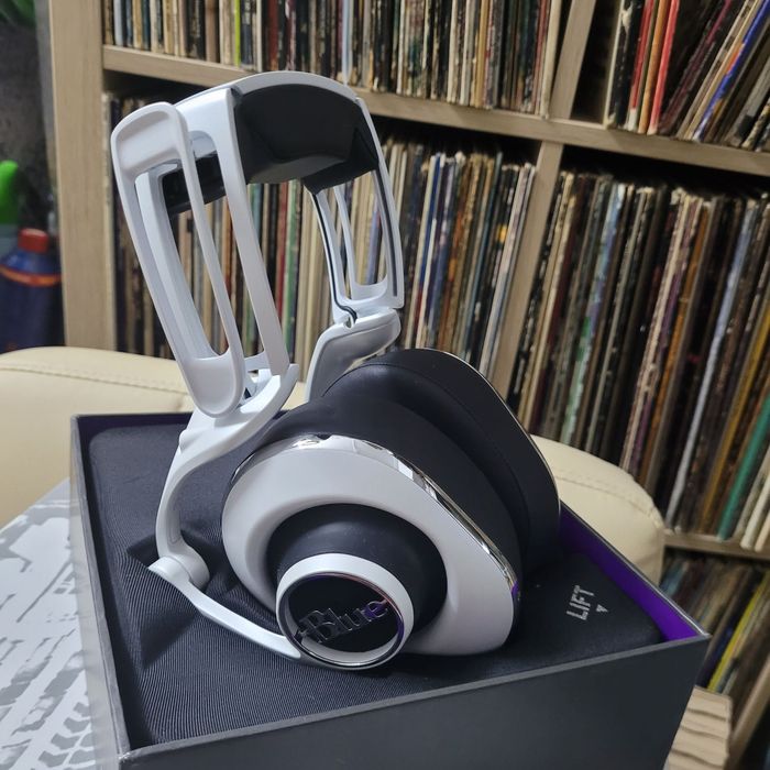 Casti Blue Lola Over-Ear High Fidelity Alb Headphones - NOU