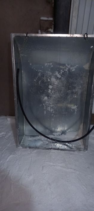 Корыта для снега.