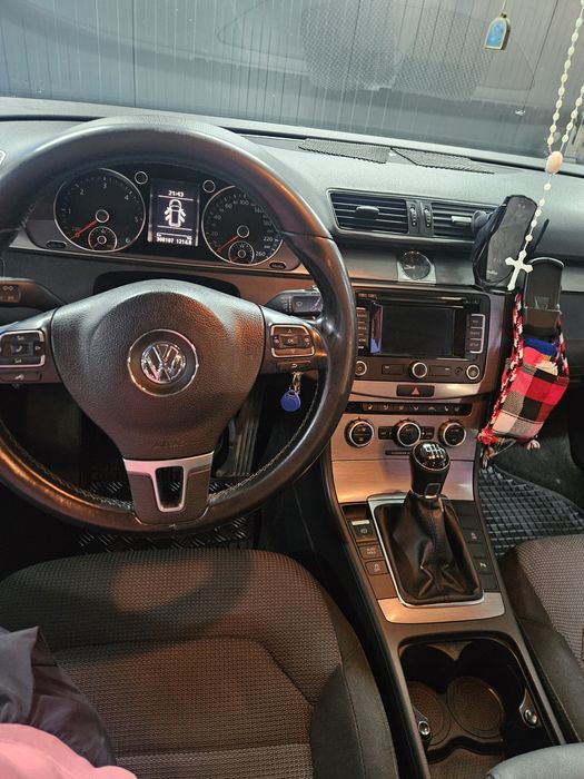 VOLKSWAGEN Passat 2013 — imagine 3