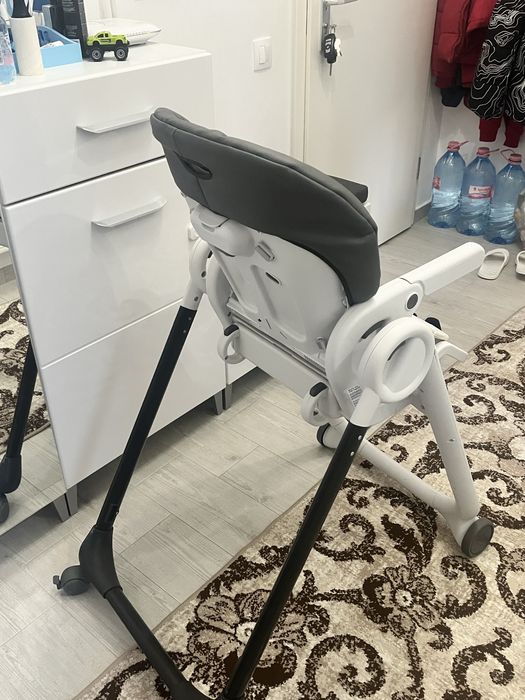 Scaun cu masa chicco polly