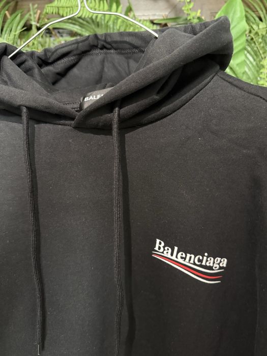 Hanorac Balenciaga Campaign