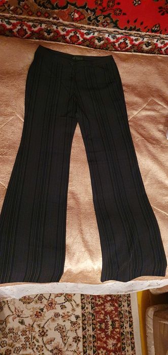 Брюки женские в полоску 46 размер.