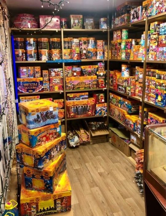 Салют пиротехника со склада