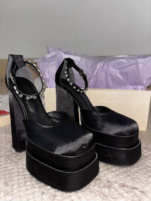 Туфли versace выгодно