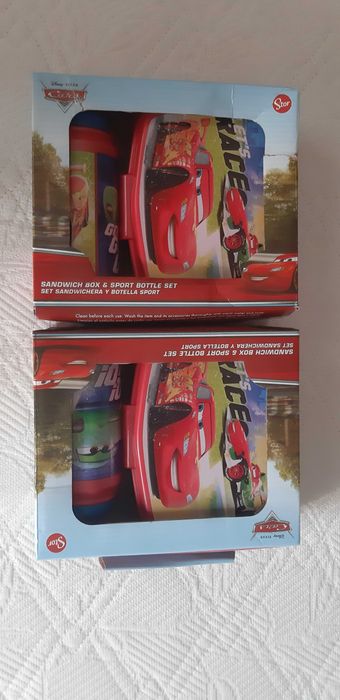 Детски комплект - бутилка и кутия за храна