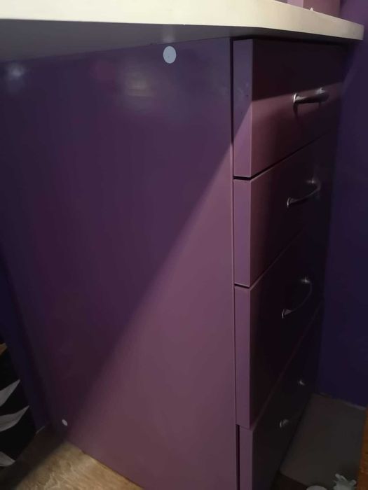 Маса / Бюро за маникюр