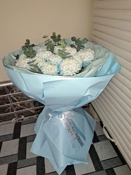 Продам букет совершенно живой и новый