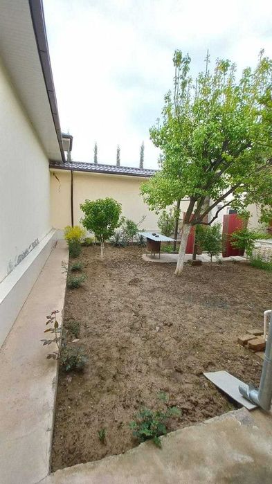 Продам дом на участке (3 сотки) в Мирзо-Улугбекском районе,Авайхон