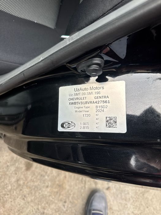 Gentra 2024 Qora Lyukli