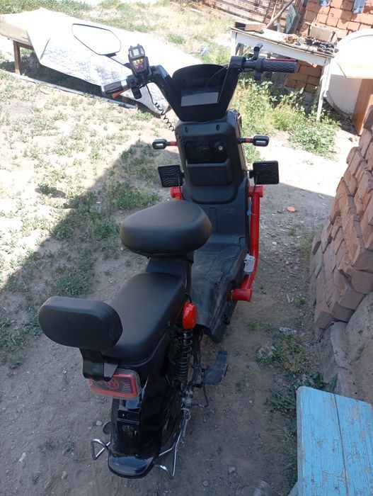 Продам электро скутер танк