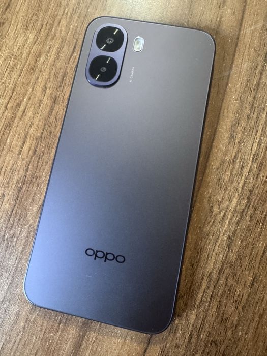 Vand telefon oppo a6x