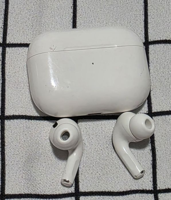 Casti Apple Airpods Pro 1st Gen (2019)