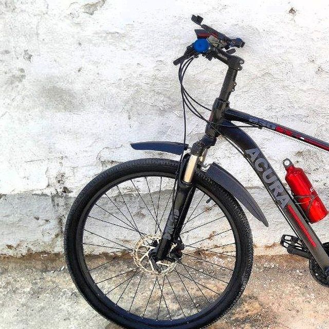 Acura velosiped  original   rama  17 yoki 18  razmer 27.5 koleso