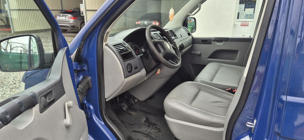 Transporter T5 2.5 6 locuri