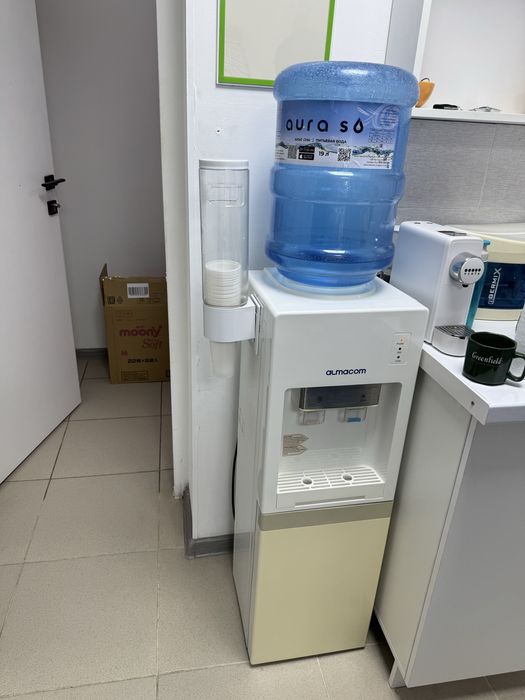 Продам Диспенсор в хорошем состоянии