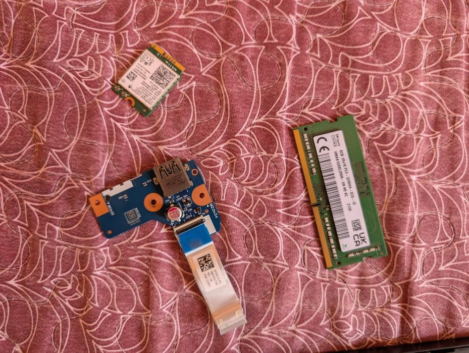 Lenovo Legion 5 15IMH6 pentru piese [DEFECT: Placa video arsa]