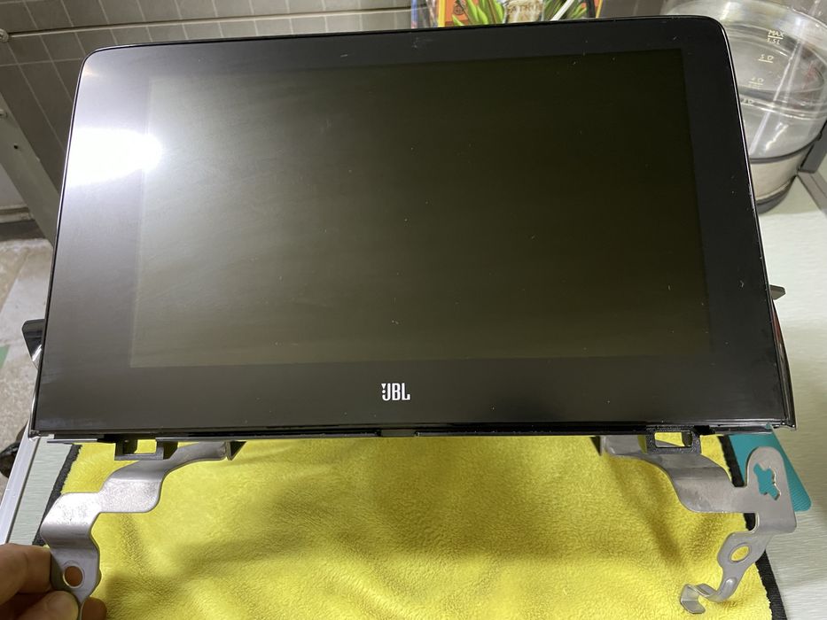 Магнитолла JBL Камри 75