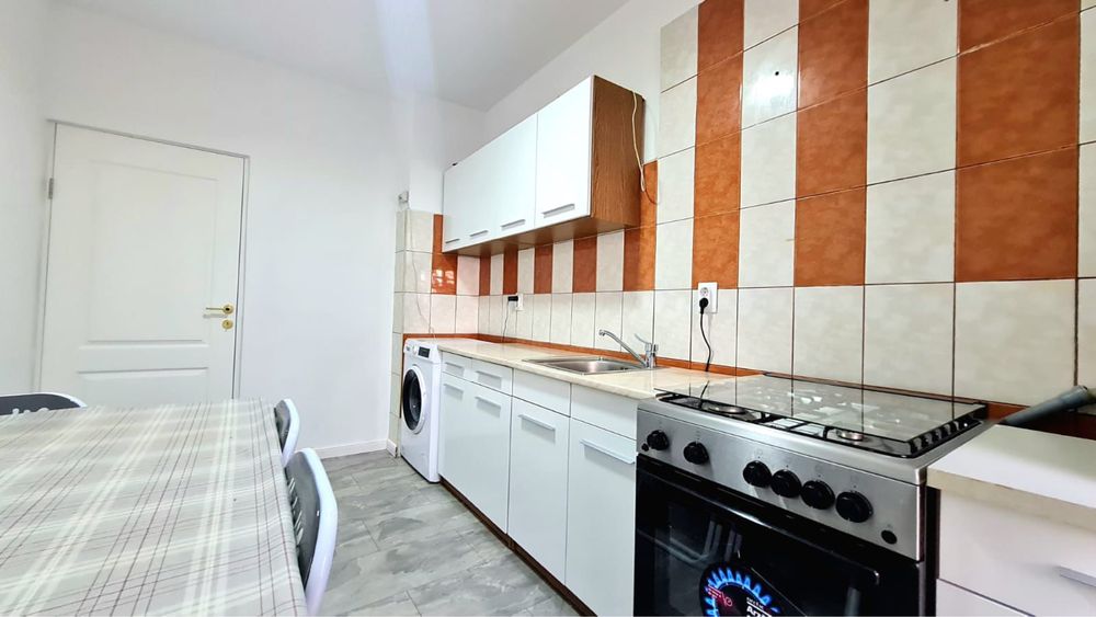 Inchiriez apartament 3 camere