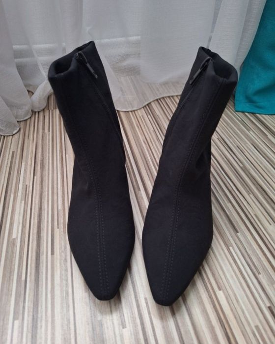 Botine superbe Peter Kaiser mărime 36,5.