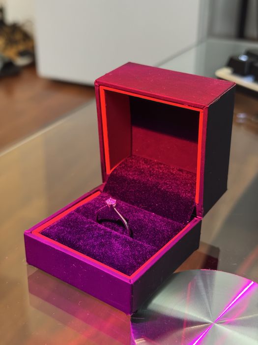 СПЕШНО!!! ЧИСТО НОВ пръстен от бяло злато с диамант kirkorian diamonds