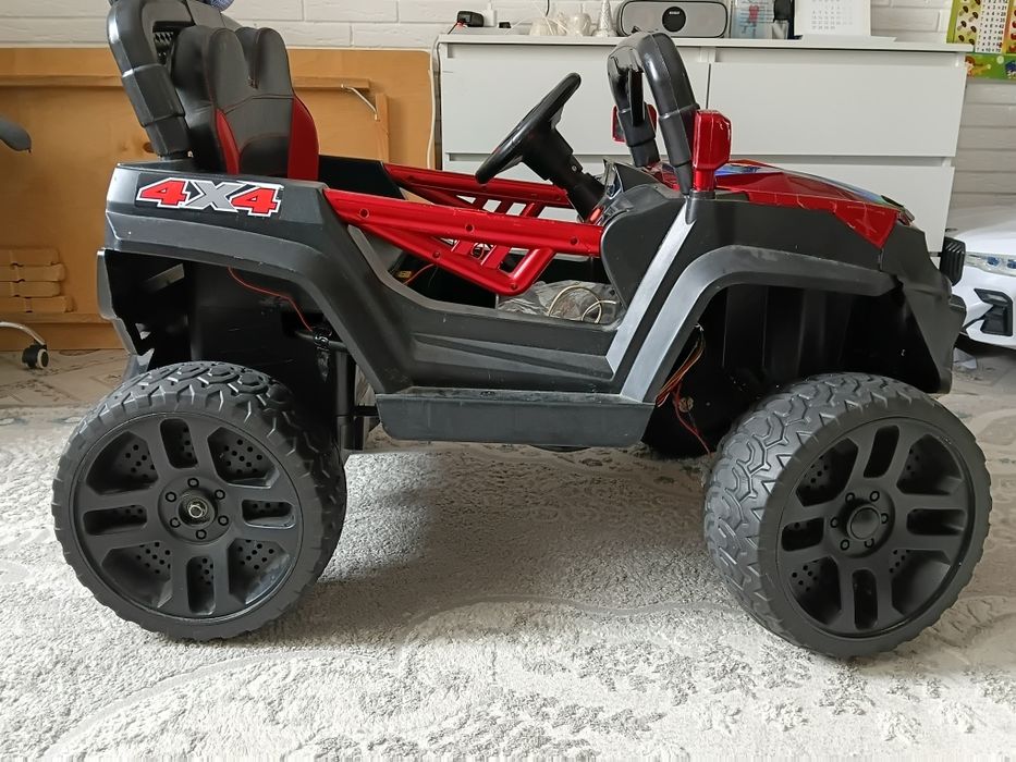 Продам электромобиль