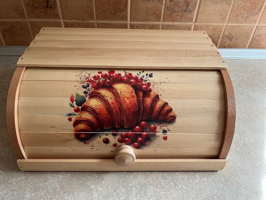 Cutie de pâine din lemn de fag, decorată – 37 × 27 × 15 cm