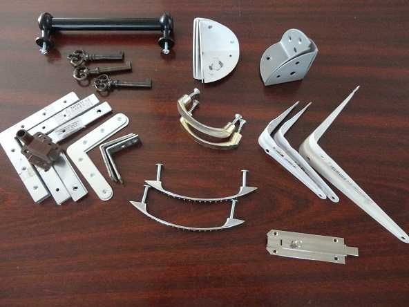 diverse piese pentru asamblare mobilier