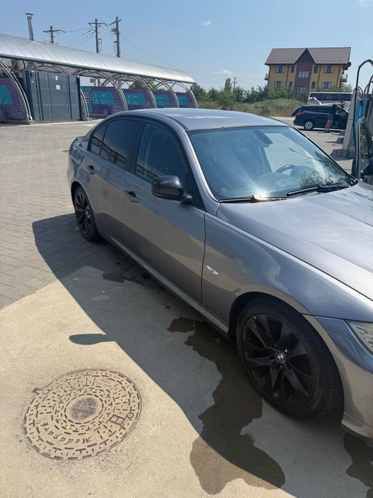 BMW 3 Series 2009