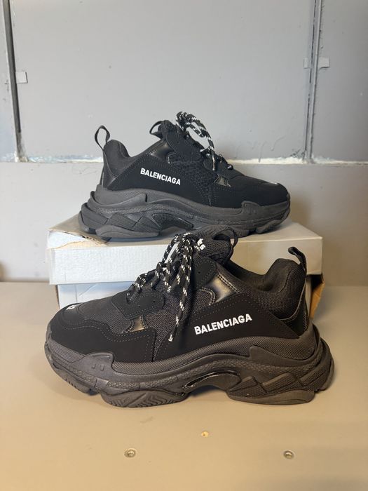 Balenciaga triple S