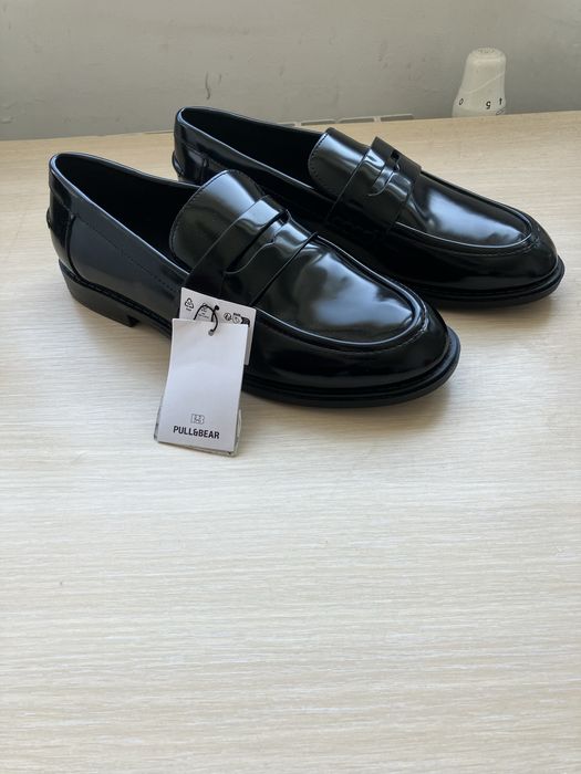 Черни кожени мокасини Pull and Bear 41 номер
