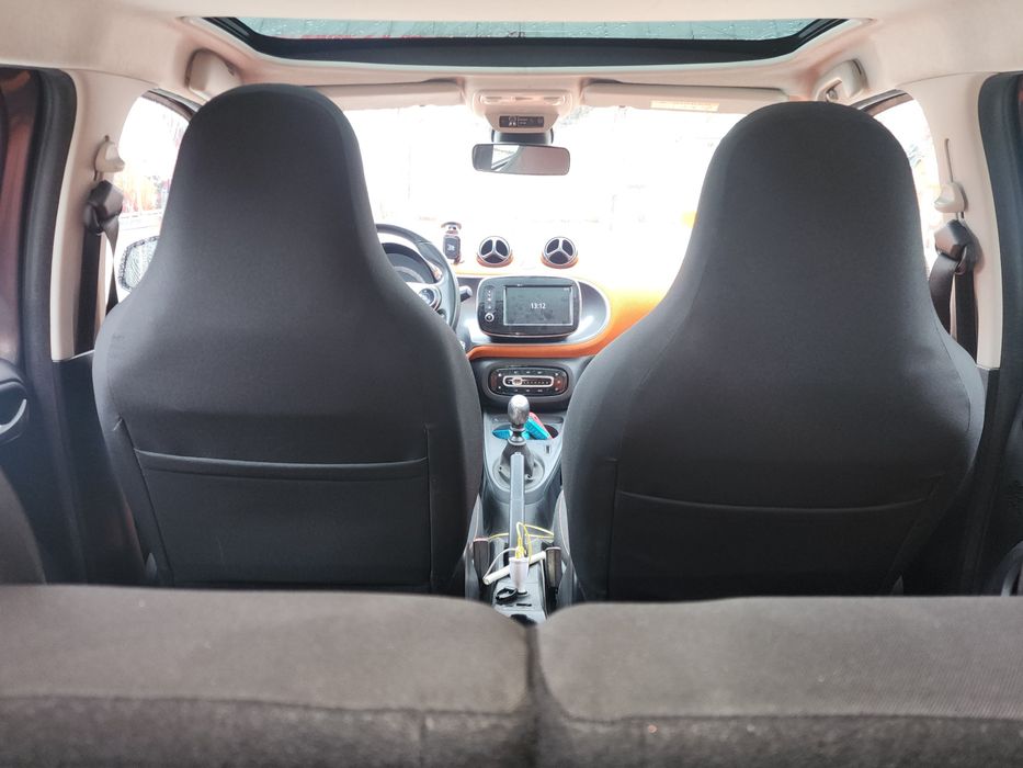 Autoturism Smart Forfour