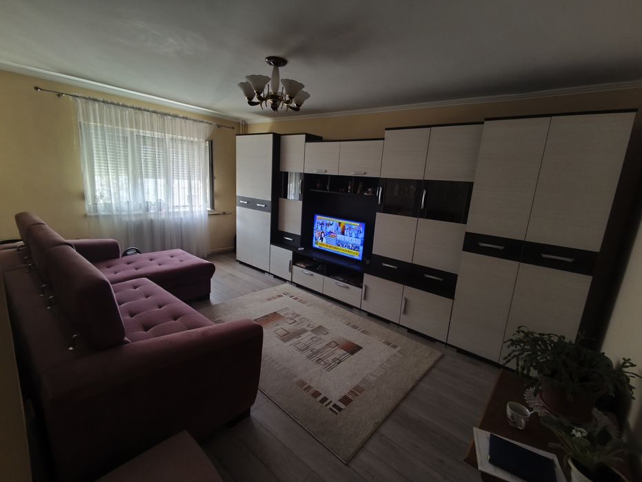 Vând apartament tip Pb 2 camere zona Rogerius