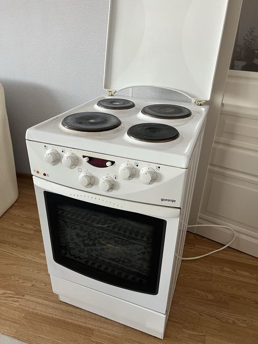 Продается электрическая плита