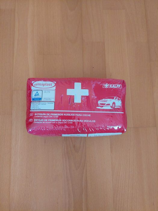 Аптечка за кола.