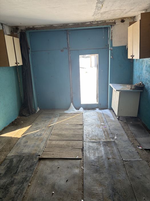 Сдам гараж. Находится юпитер.