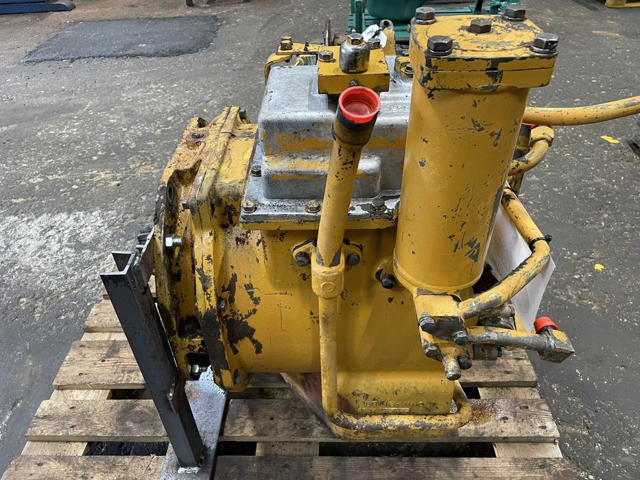 Cutie de viteze Komatsu 14G-15-00300 transmisie buldozer Komatsu D65P-8