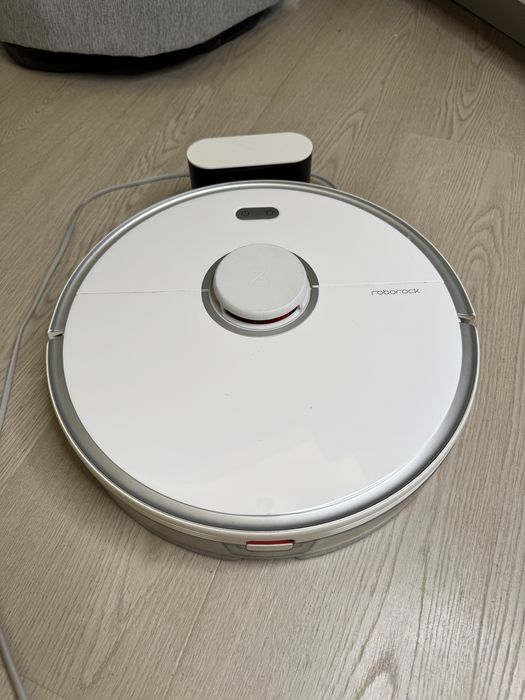 Roborock S5 Max - aspirator robot cu mop aproape nou