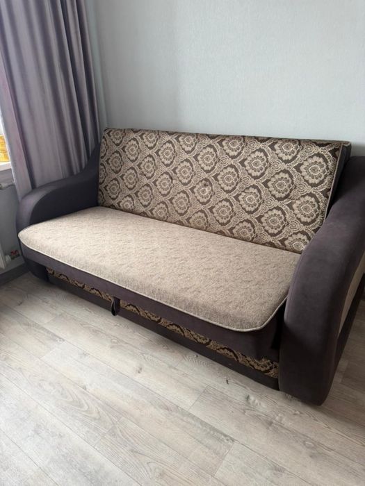 Продам диван тахта