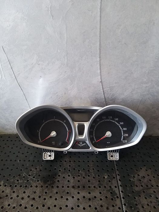 Ceasuri bord diesel ford fiesta 6 cb1 ccn 8a6t10849gc