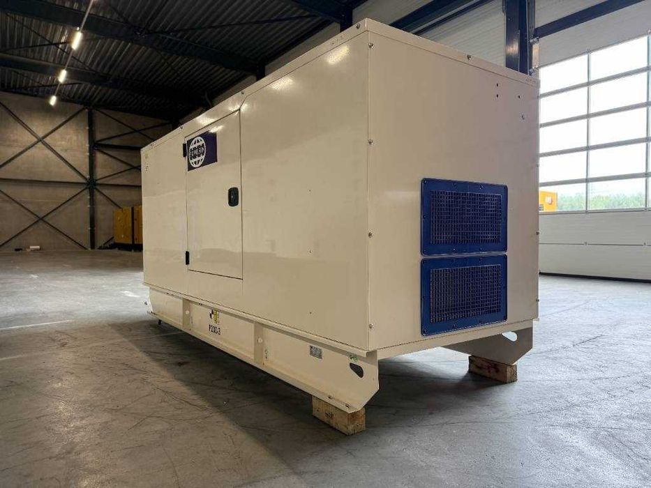 Generator Perkins nou 88 kVA 110 kVA 165 kVA 200 kVA 250 kVA 300 kVA pentru gater statie betoane cariera santier fabrica uz intens industrial