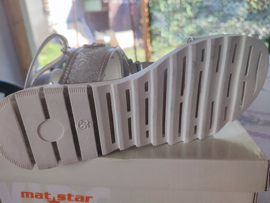 Сандали,естествена кожа,36.НОВИ