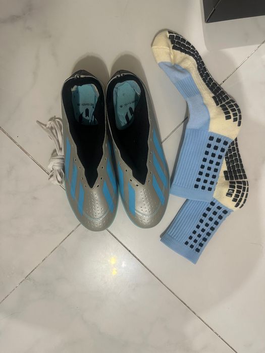 футбольные кроссовки