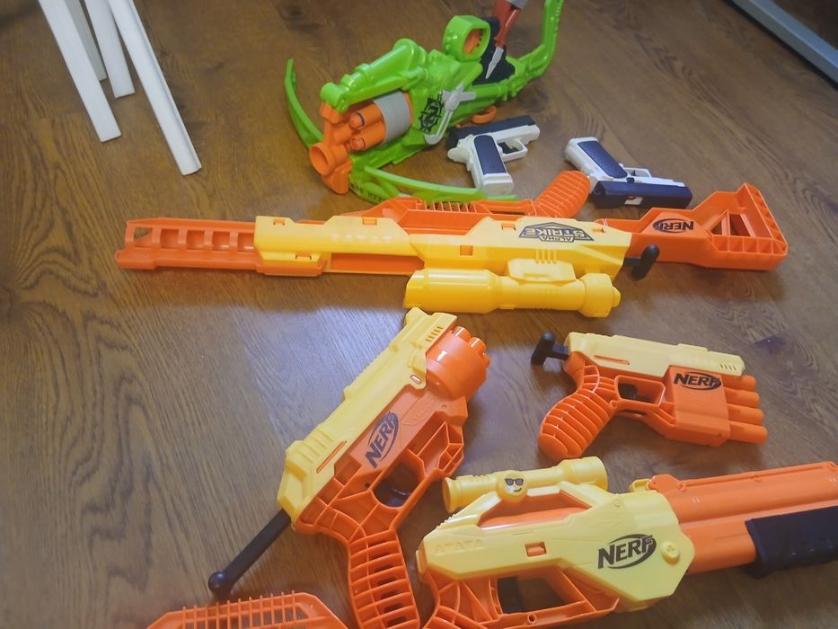 Jucării pusti Nerf pentru copii